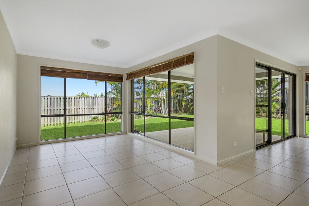 9 York Creek Crescent, Reedy Creek