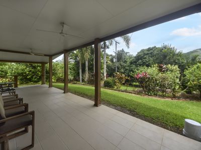 717 Old Tully Road, Djarawong