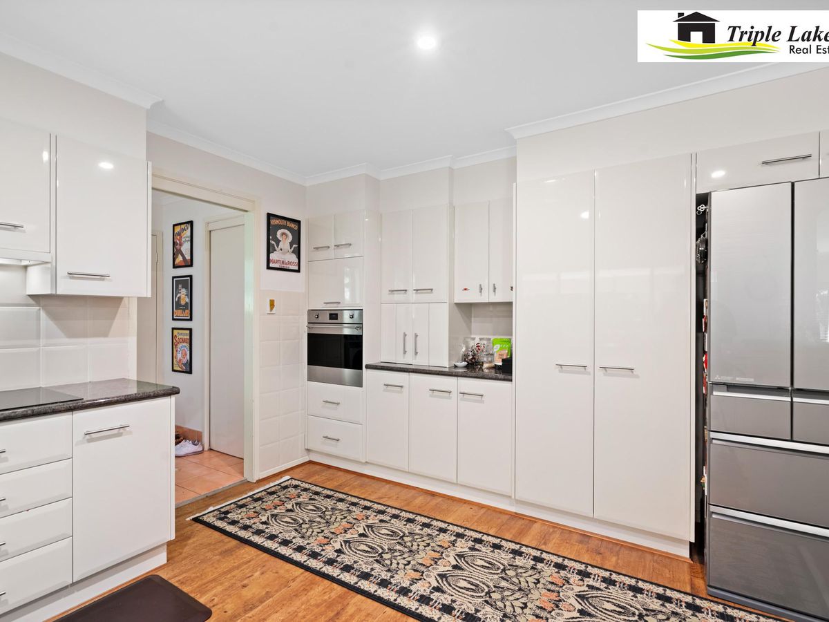 51 Tradewinds Avenue, Summerland Point