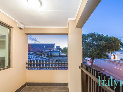 1 / 42 Gladstone Road, Rivervale