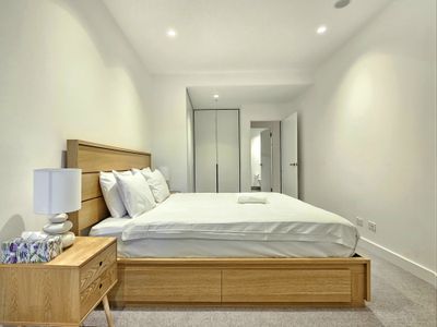 913 / 260 Spencer Street, Melbourne