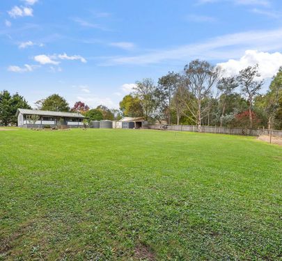 8 Seymour Street, Majors Creek