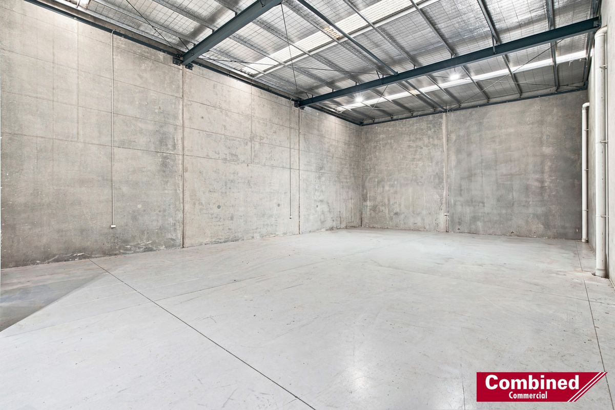1 / 25 Rodeo Road, Gregory Hills