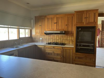 42 Meadowvale Drive, Grovedale