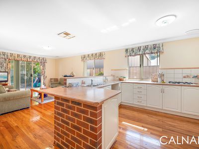 2A  Leeton Close , Halls Head