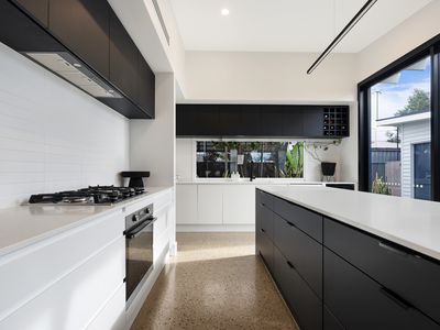 10 Broadway, South Brighton