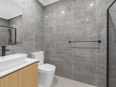 81 Tower Street, Thornhill Park