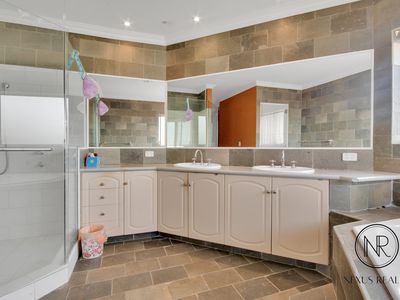20 Central Park Avenue, Canning Vale
