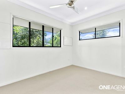 1 / 19 King Street, Urangan