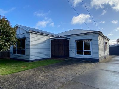 8 Clonard Avenue, Geelong West