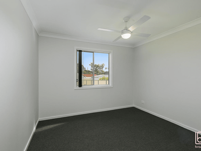 26A Campbell Parade, Mannering Park