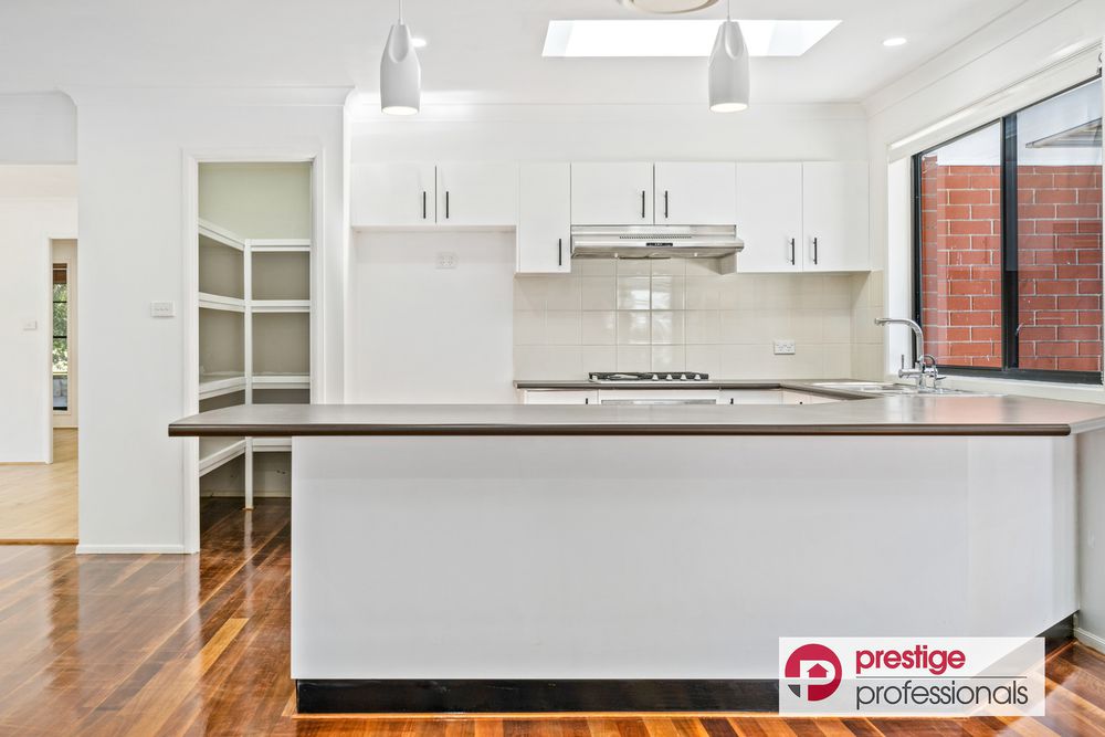 1 Saddle Row, Holsworthy