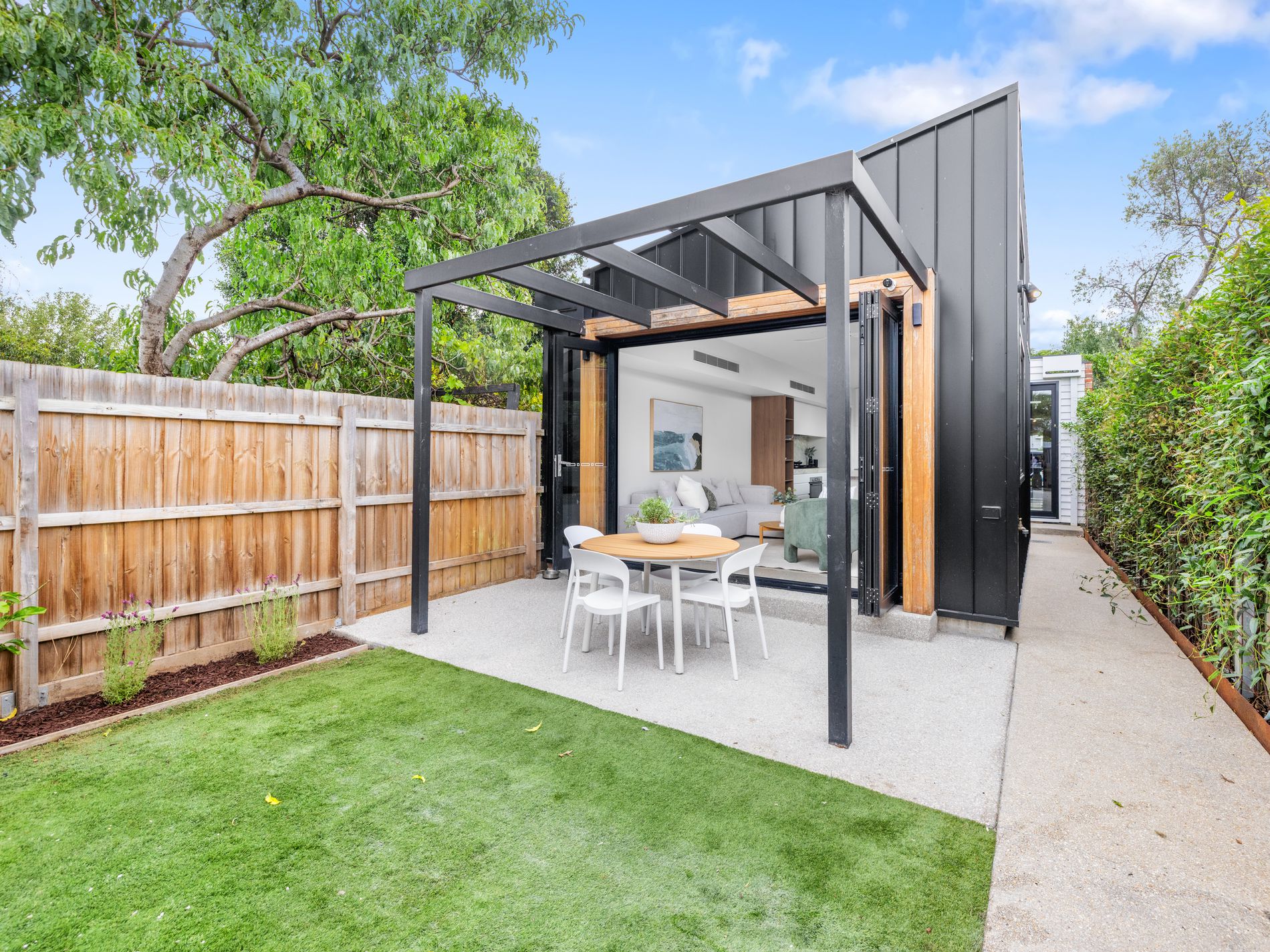 83 Macpherson Street, Footscray