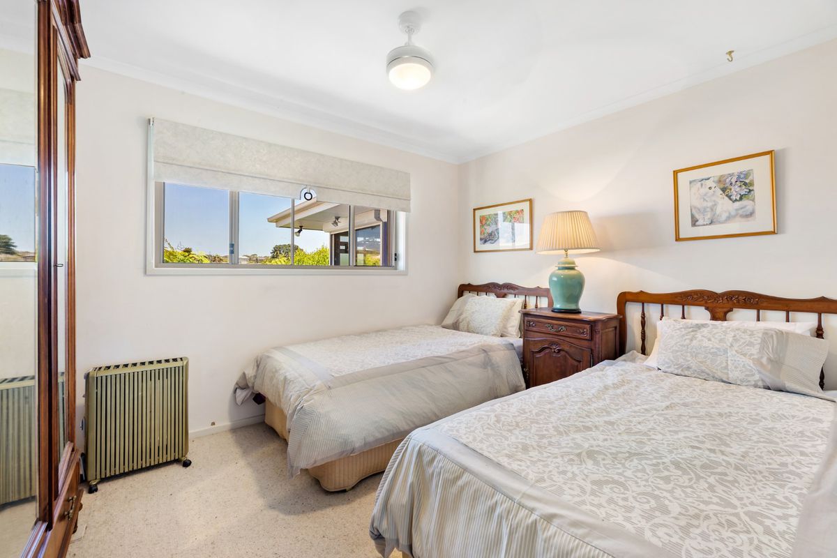 2 Ocean Parade, Dalmeny