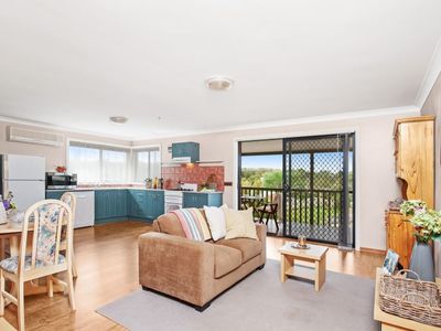 7 Torquay Drive, Lake Tabourie