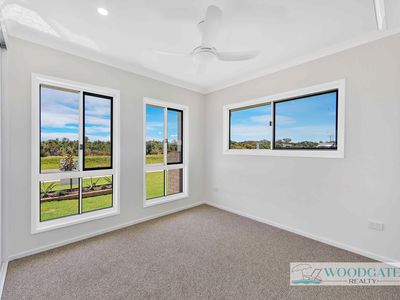 2 Oystercatcher Street, Woodgate