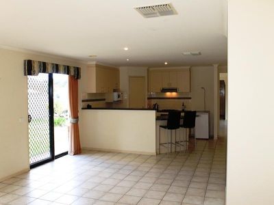26 DALTON AVENUE, Wodonga