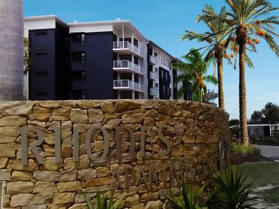 RHODES APARTMENTS - CAPALABA