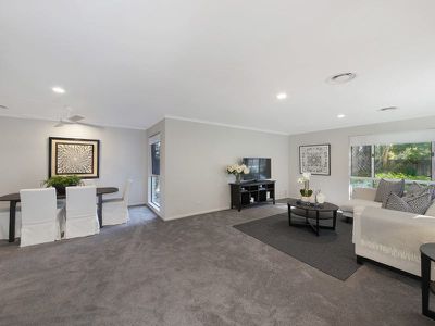 33 Seacove Court, Noosa Waters