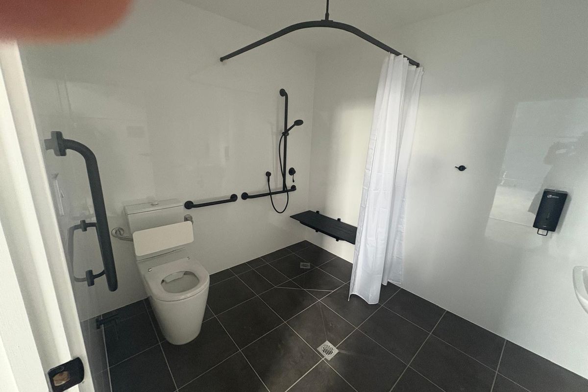 BASE - Unit 7 / 10 Think Road, Townsend