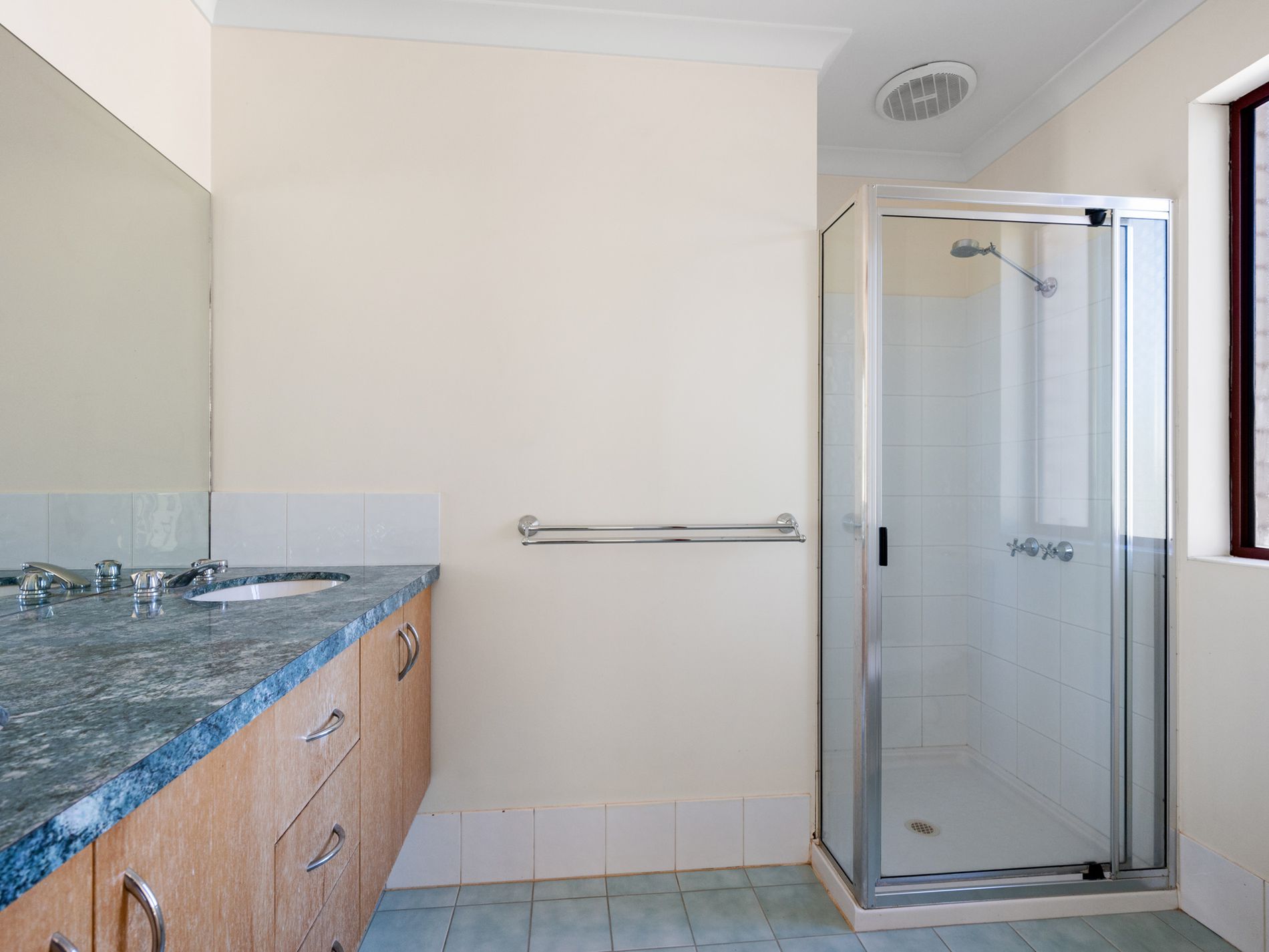 2 / 29 Collins Street, Piccadilly