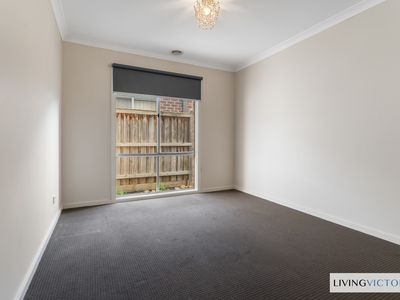 184 Saltwater Promenade, Point Cook
