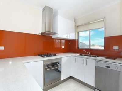 9 / 4 Cooper Street, Sunshine