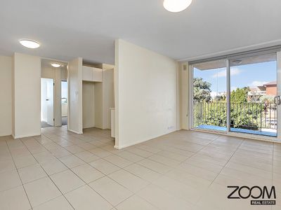 11 / 24 Moore Street, Bondi