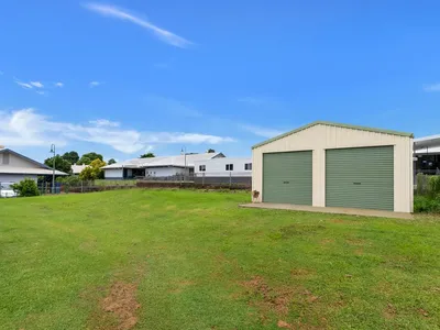 64B Harley Street, Kamerunga