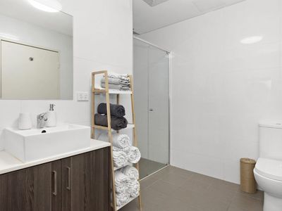 213 / 3-5 Weston Street, Rosehill