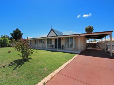 38 Azamor Drive, Boulder