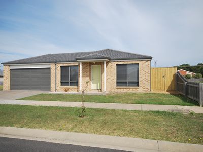 48 Madeira Close, Portland