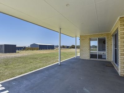 26 Lakeside Drive, Beachport