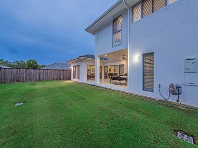 39 Margaret Crescent, Wakerley