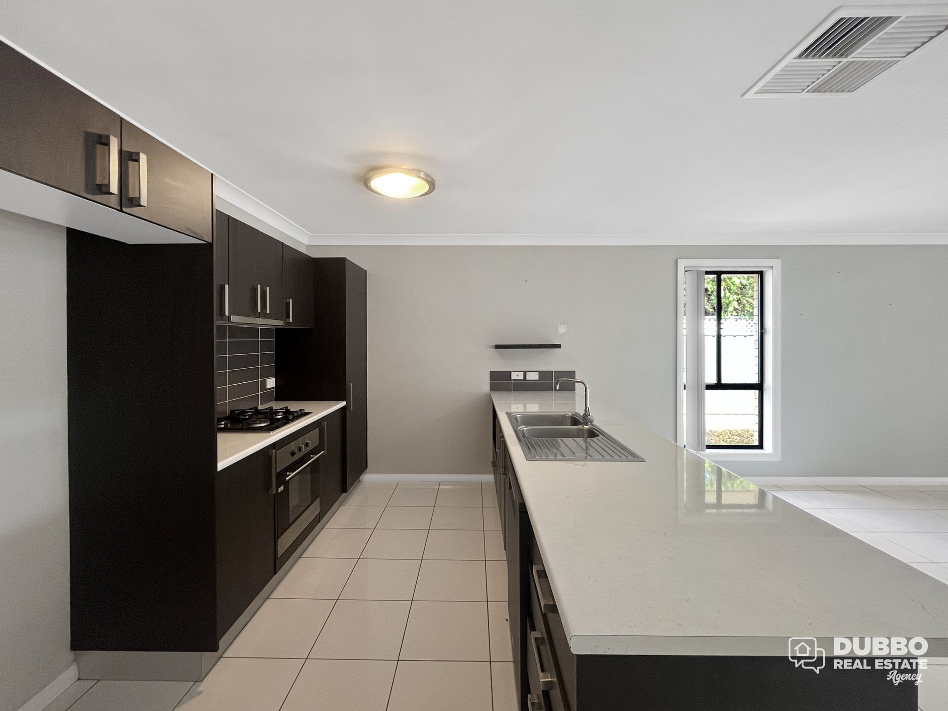 12 Glenshee Close, Dubbo