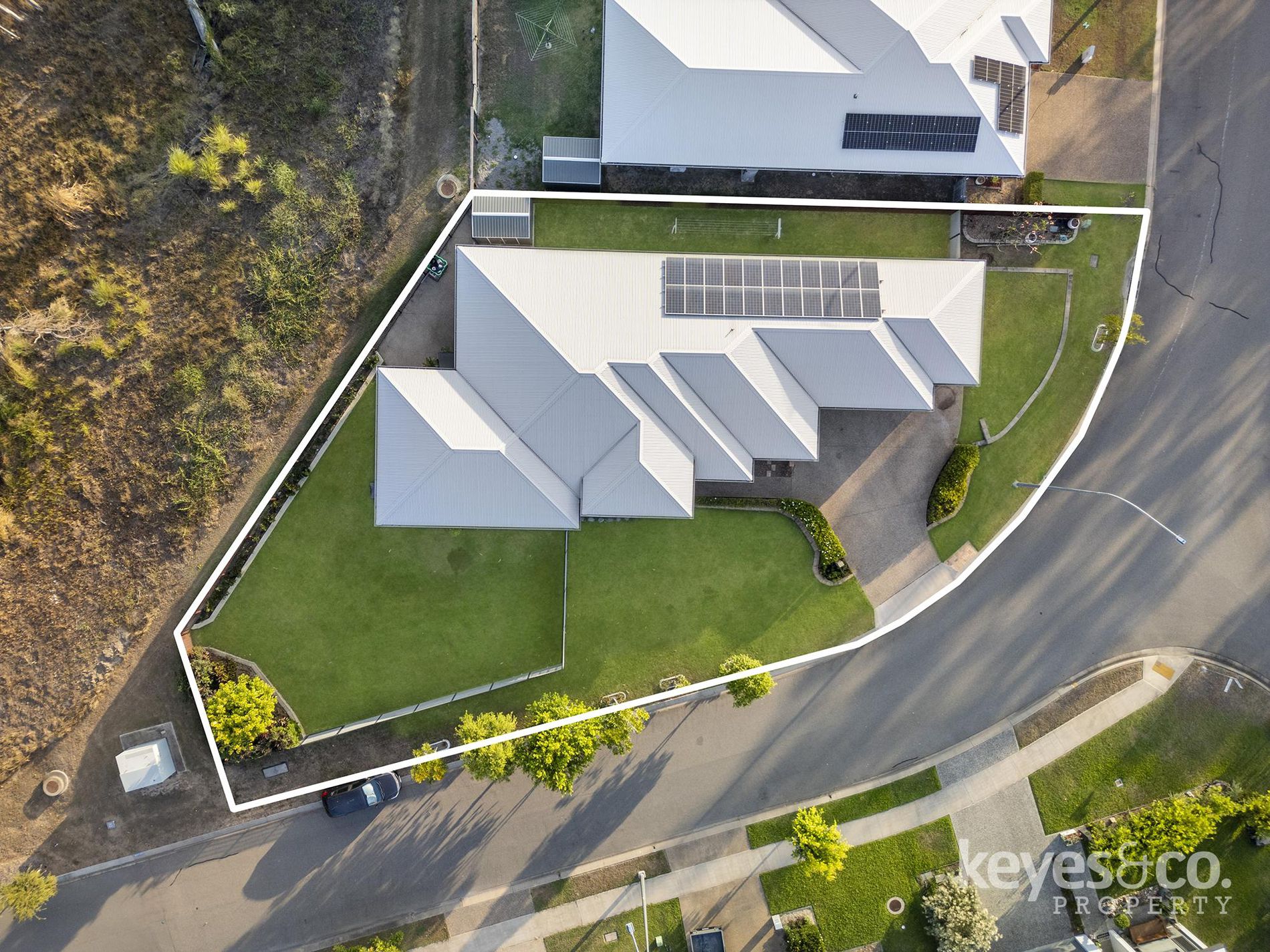 20 Creekside Parade, Julago