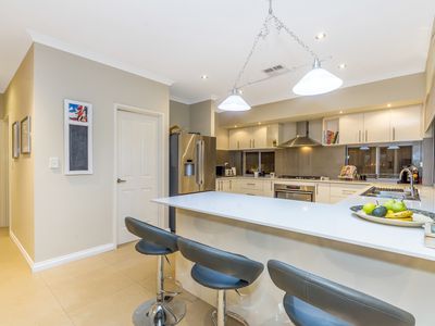 5 Emperor Way, Yanchep