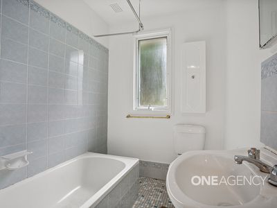 4 Malonga Place, Koonawarra