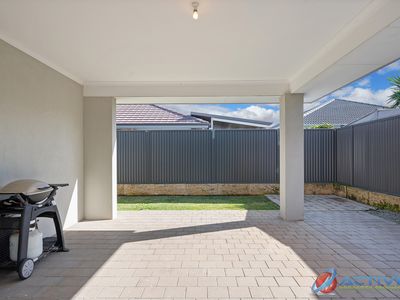 64 Serenity Street, Wellard