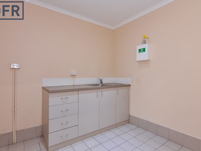 1/28 Hammond Road, Cockburn Central