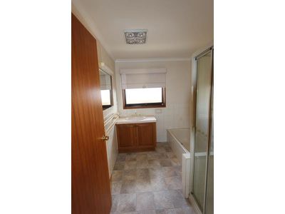 61A Lascelles Avenue, Manifold Heights