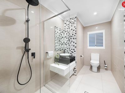 6 Battenberg Close, Cecil Hills