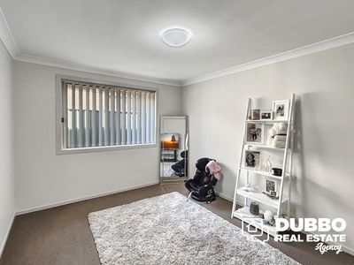 31 Magnolia Boulevard, Dubbo