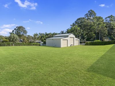 13 Sharyn Place, Glass House Mountains