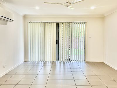 1 / 22 Berry Street, Caboolture South
