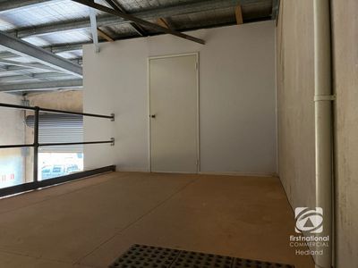 2 / 37 Steel Loop, Wedgefield