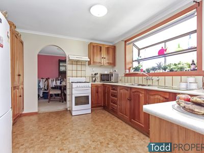 10 Shakespere Street, Heathcote