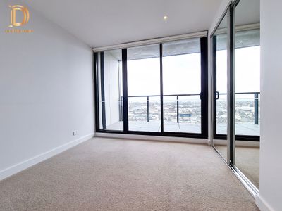 1702 / 915 Collins Street, Docklands