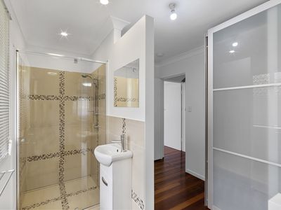 8 Packman Avenue, Rochedale South