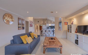 95 Fieldstone Boulevard, Beaconsfield